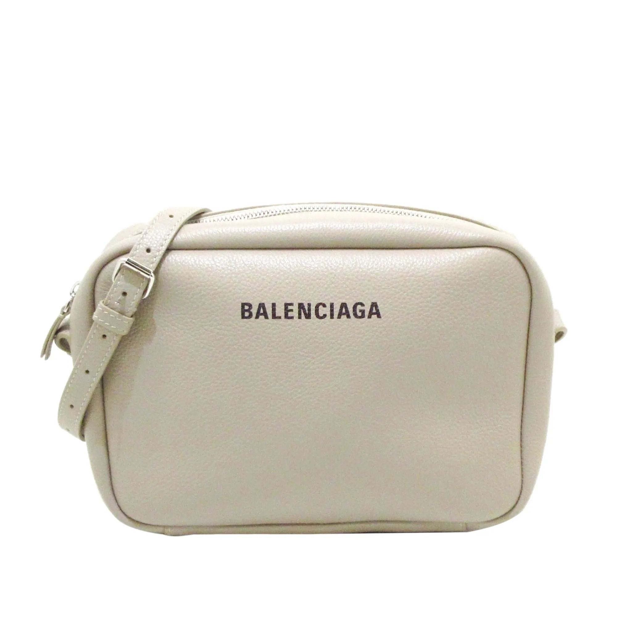 Balenciaga Medium Everyday Camera Bag (SHG-4Bwd7A)