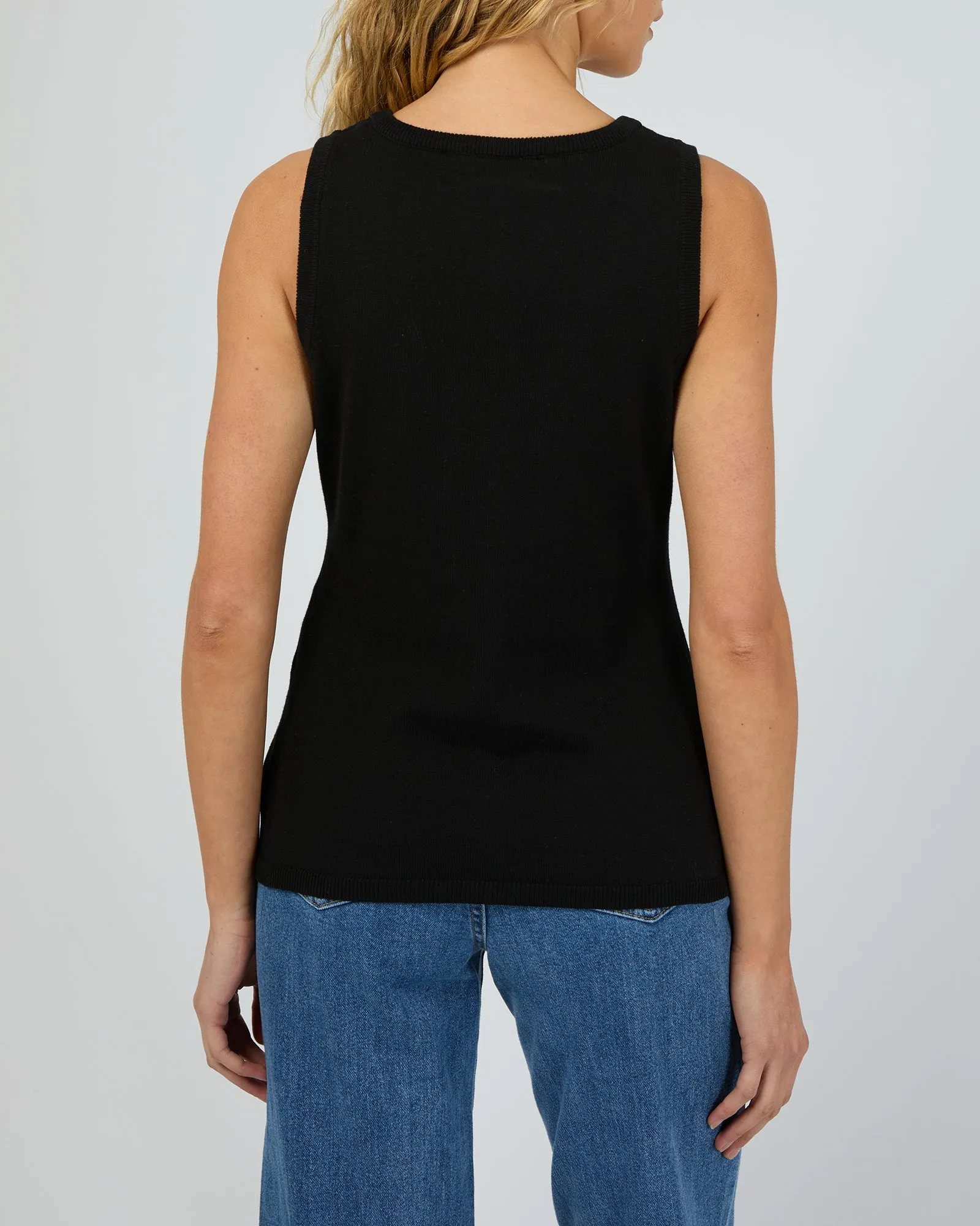 Dustin Vee Top Black