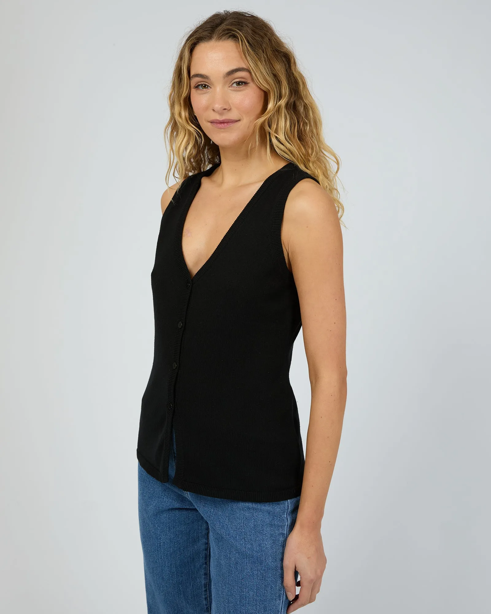 Dustin Vee Top Black